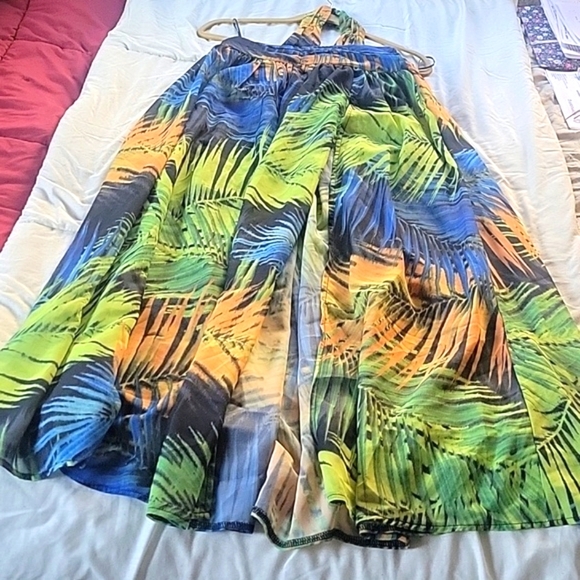 Fashion Nova Vibrant Blue & Green Halter Maxi Dress, Size: XS, NWT - Picture 7 of 16